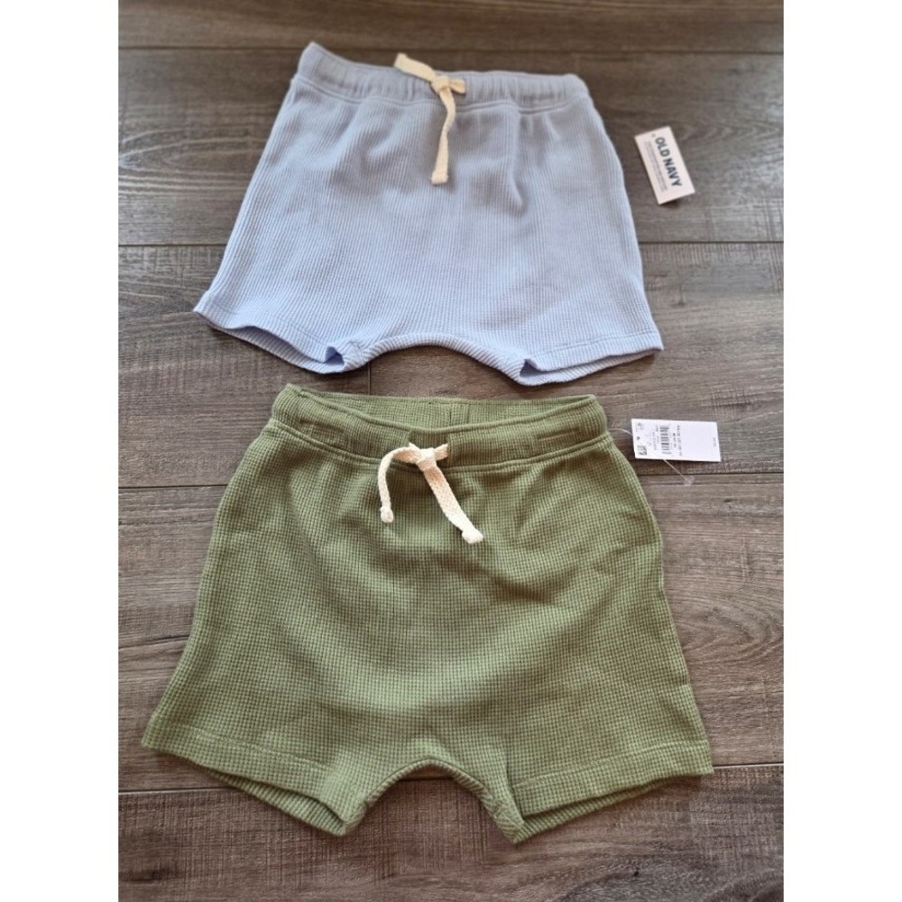 Old navy baby boy shorts lot 12-18 mos